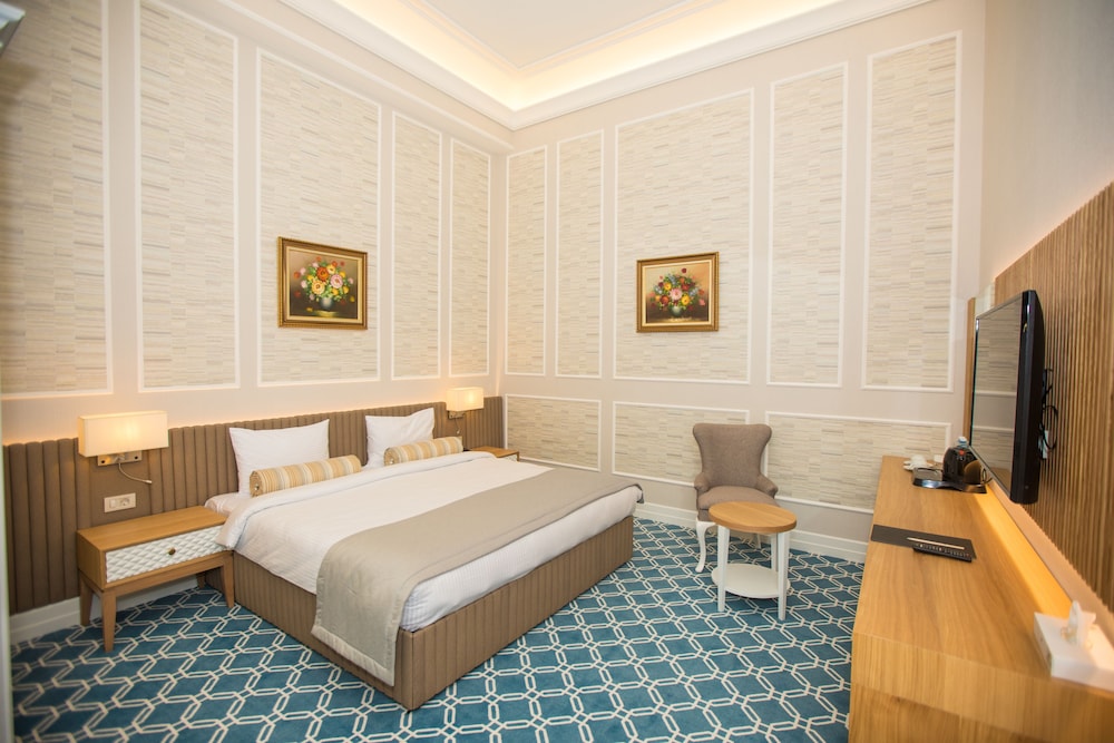 Budget Double Room ( No Window ) - Photo 4
