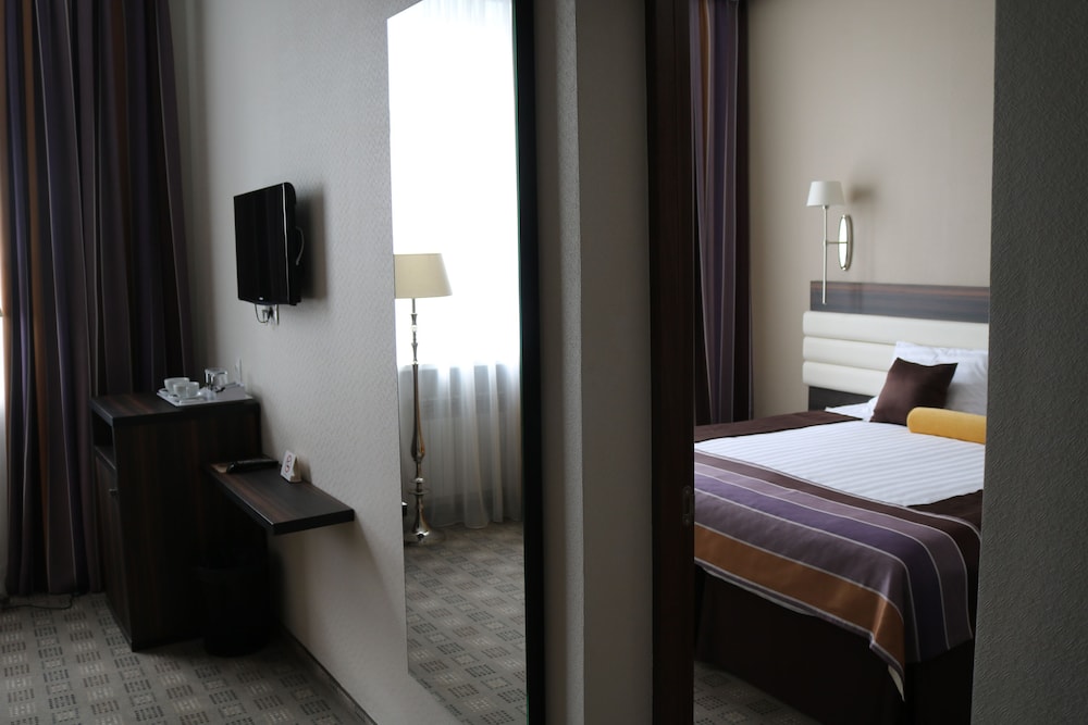 Comfort Room, 2 Bedrooms photo 3