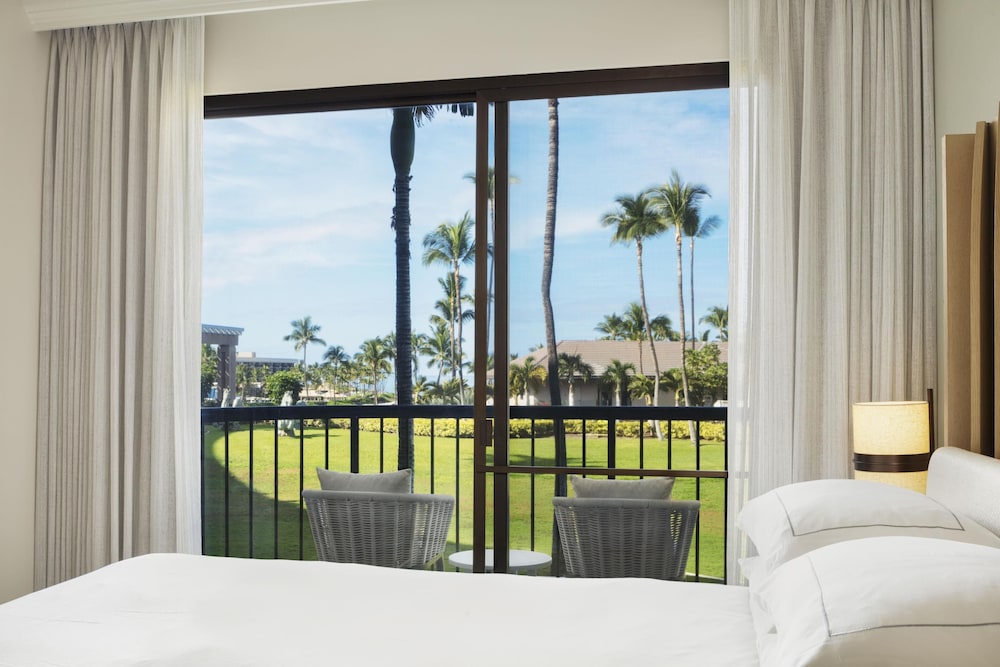 Grand Room, 2 Queen Beds, Resort View (Palace Grand, Newly Renovated) thumbnail 5
