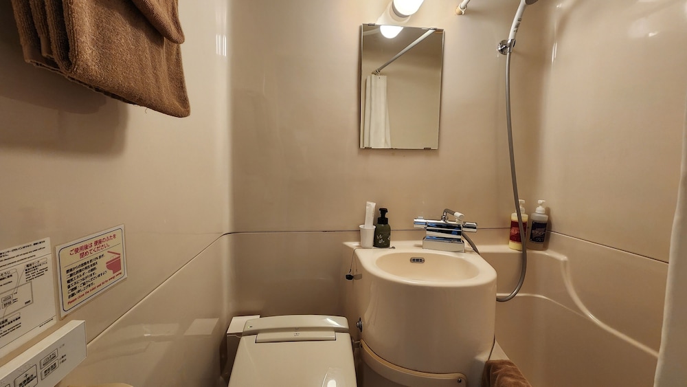 Standard Twin Room photo 3