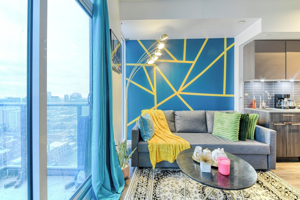 Romantic Suite, Multiple Beds, Balcony, City View