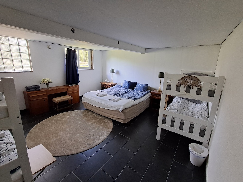 Family Quadruple Room, Multiple Beds, Pets Allowed photo 1