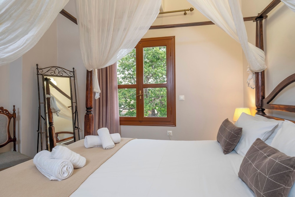 Basic Double Room