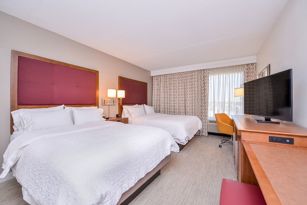 Room, 2 Queen Beds, Accessible (Hearing) - Photo 9