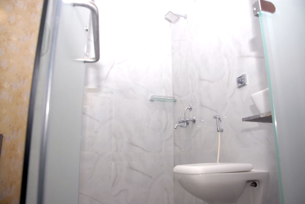 Deluxe Room - Photo 17