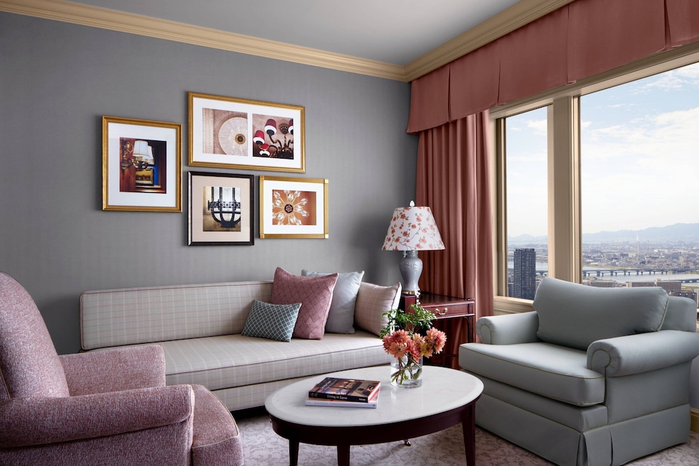 Executive Suite, 1 King Bed (Club Level) - Photo 3