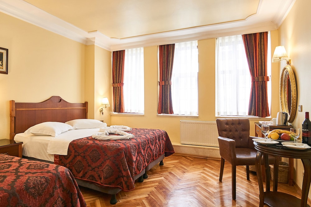 Superior Triple Room photo 1