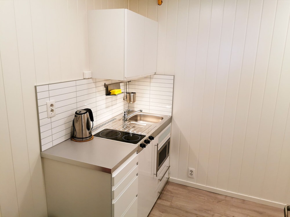 Standard Room (2 Bedrooms, up to 4 Guests) photo 3