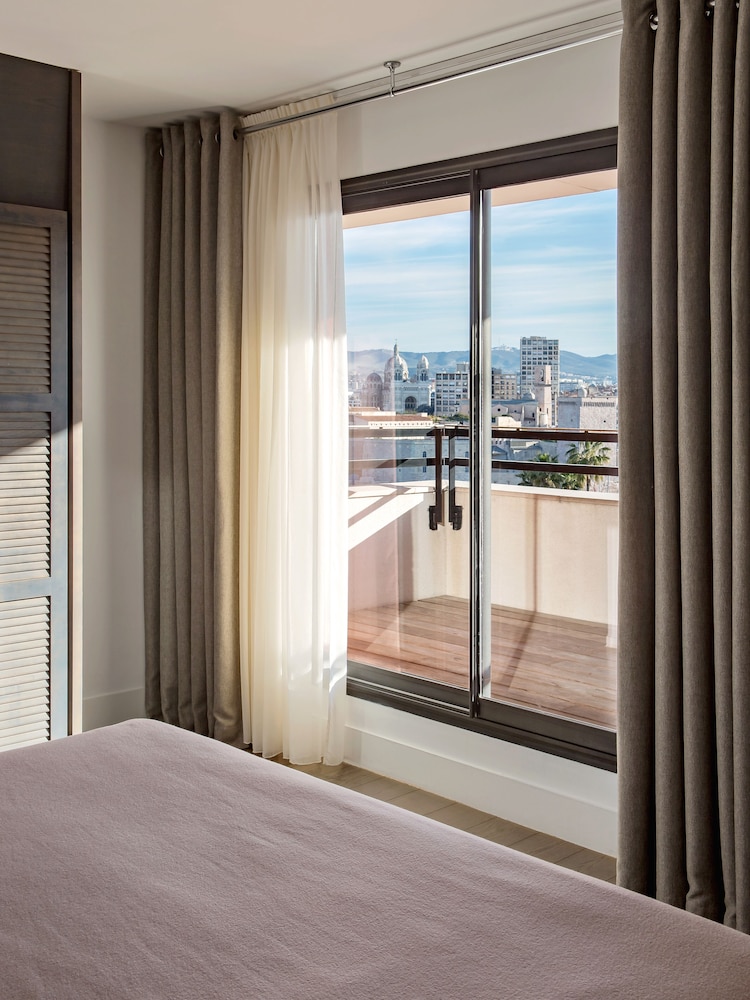 Superior Double Room, 1 Queen Bed, Terrace - Photo 4