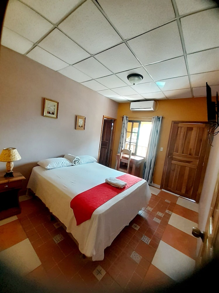 Basic Single Room photo 3