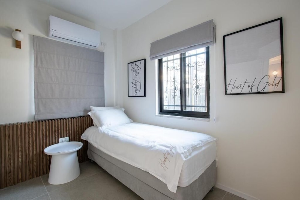 Premier Suite, Balcony