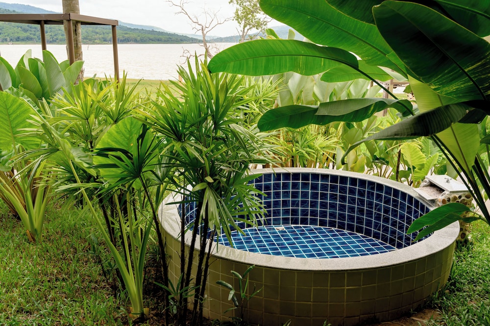 Bamboo Duplex Suite Villa 4 - Photo 10