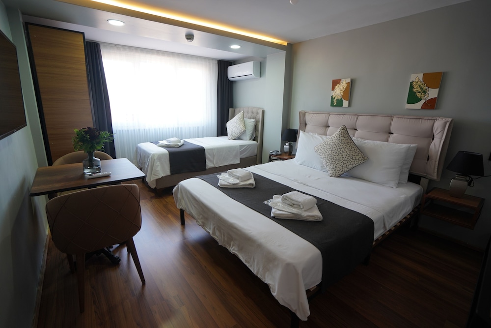 Standard Double or Twin Room, 1 Queen Bed, Sea View photo 2