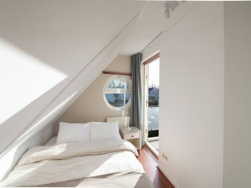House, 3 Bedrooms, Accessible, Balcony photo 3