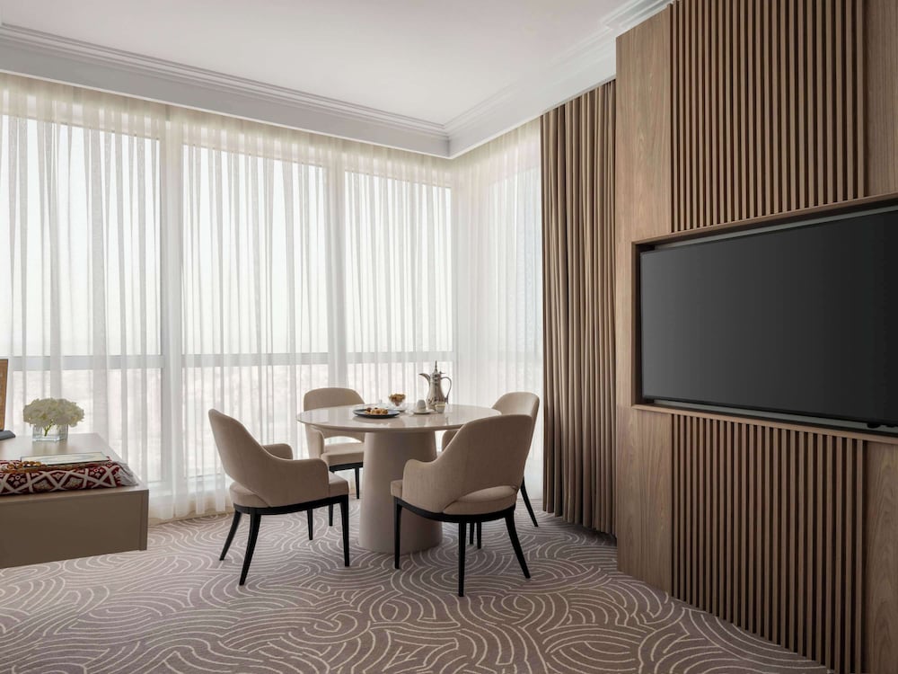 Superior Suite, 1 King Bed (Partial Haram View) - Photo 11
