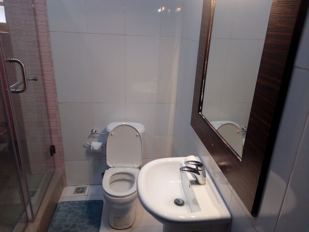 Executive Room - Photo 5