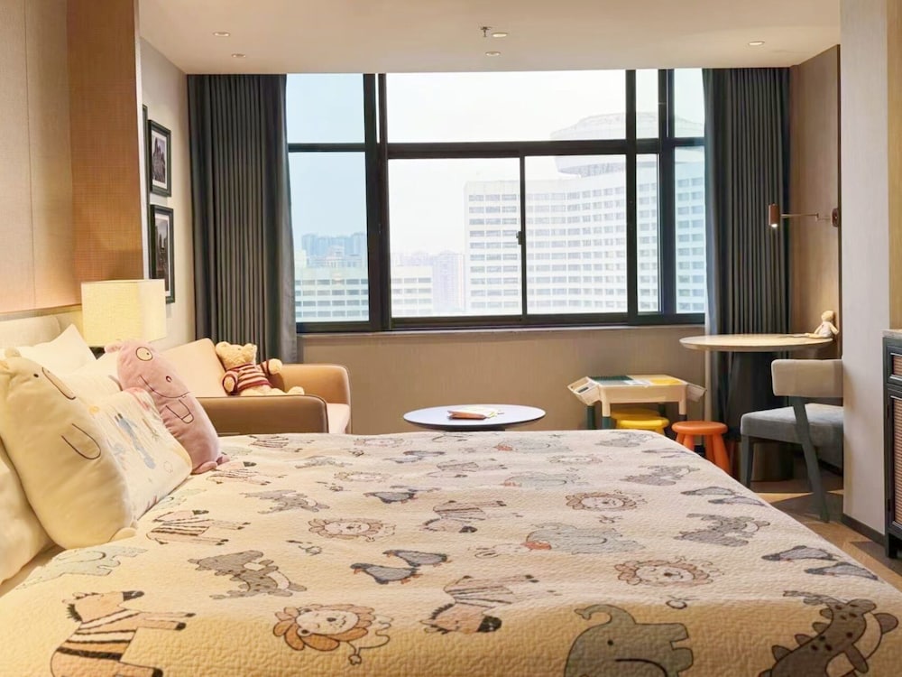 Deluxe VIP Family Friendly Double Room