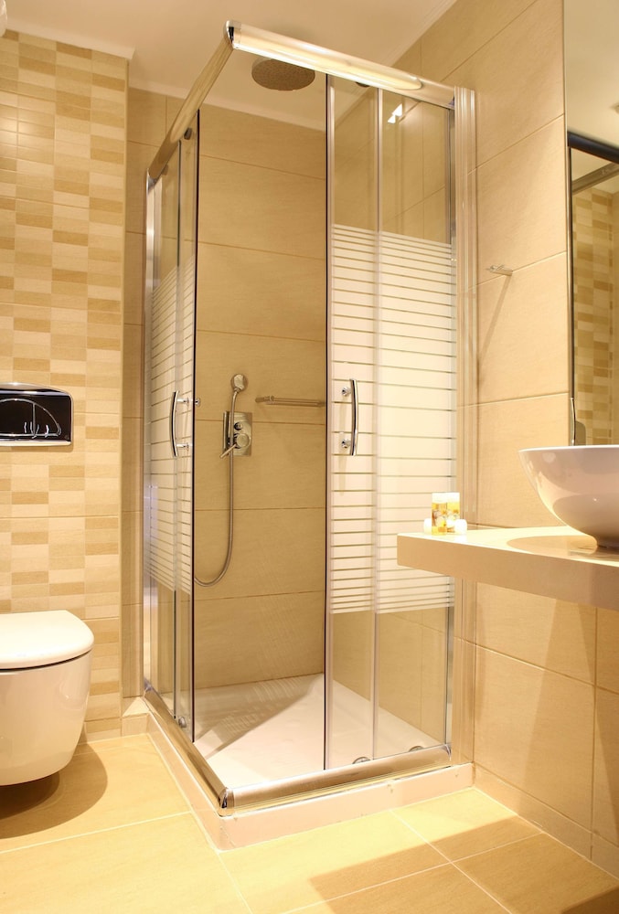 Double Room, Sea View thumbnail 5