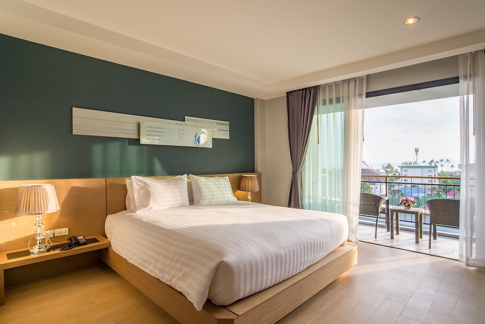 Deluxe Room, Ocean View photo 2