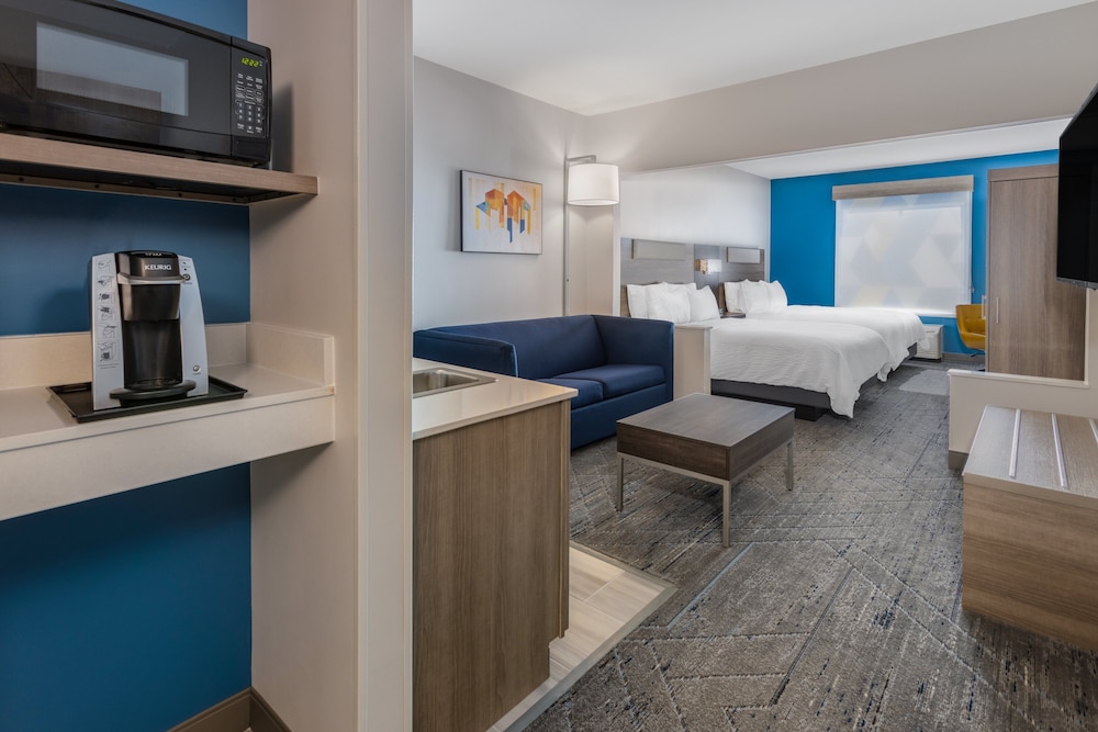 Suite, 2 Queen Beds (LEISURE) - Photo 4