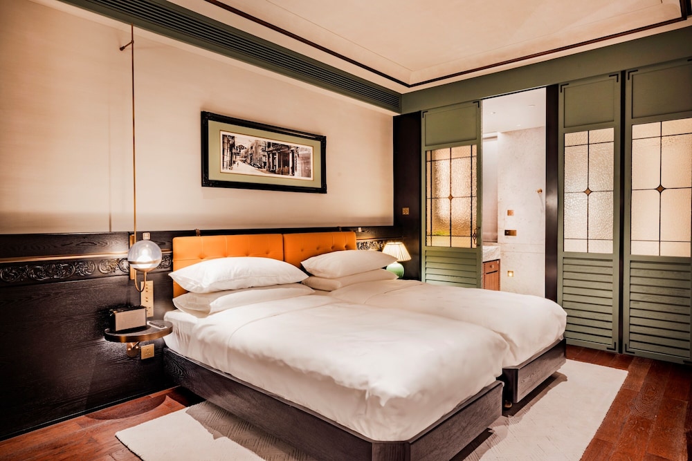 Deluxe Room, 2 Twin Beds, City View photo 2