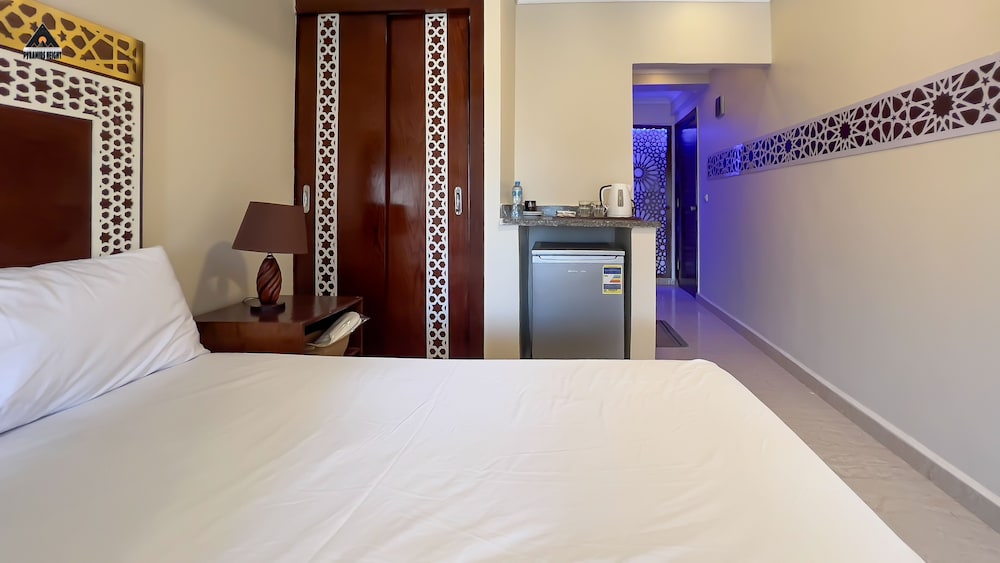 Comfort Double Room, 1 King Bed, City View photo 3