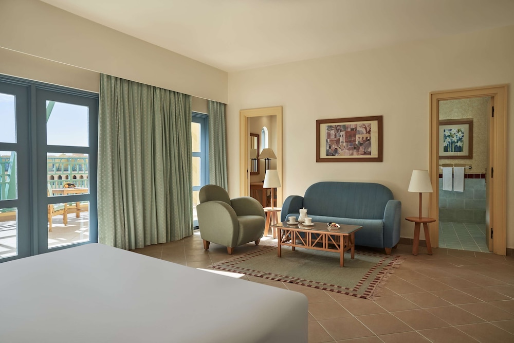Junior Suite Pool & Sea View - Photo 5