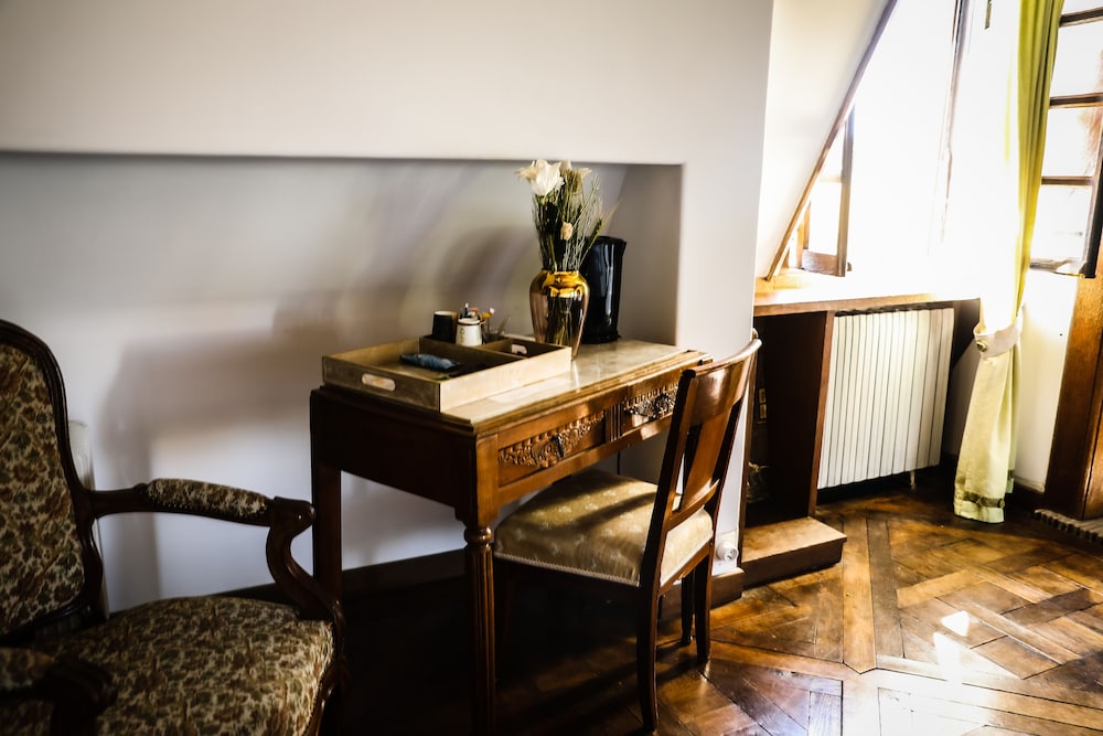 Double Room, Private Bathroom, Garden View photo 3