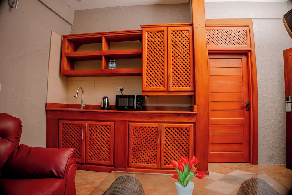 One Bedroom Apartment
