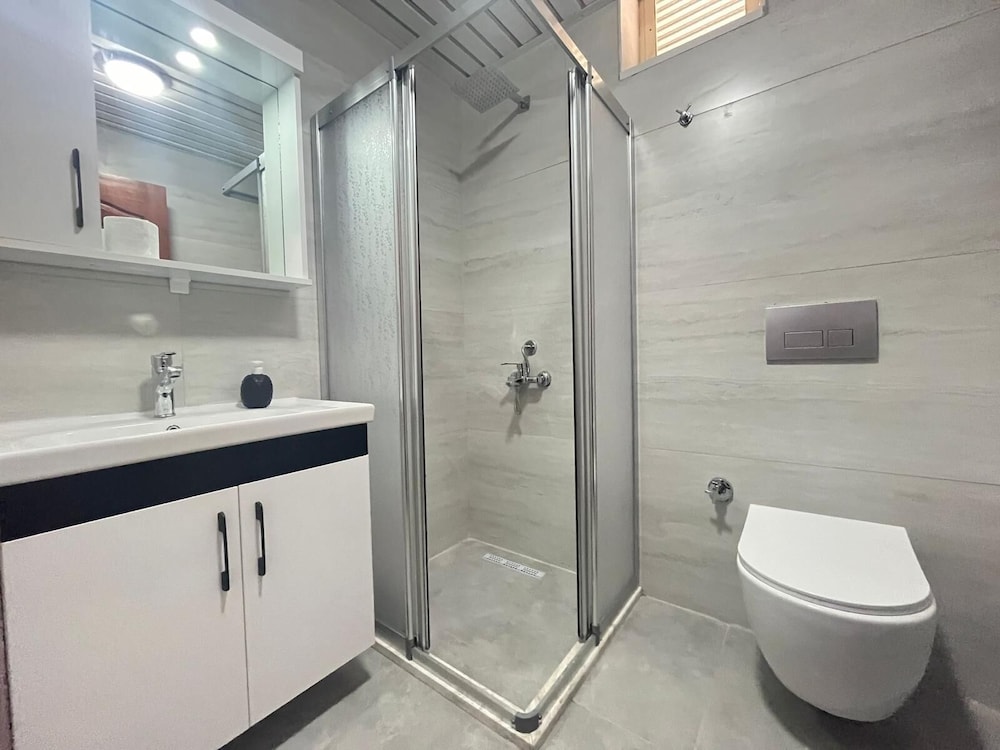 Family Apartment, 1 Bedroom, Kitchen, Sea View photo 3
