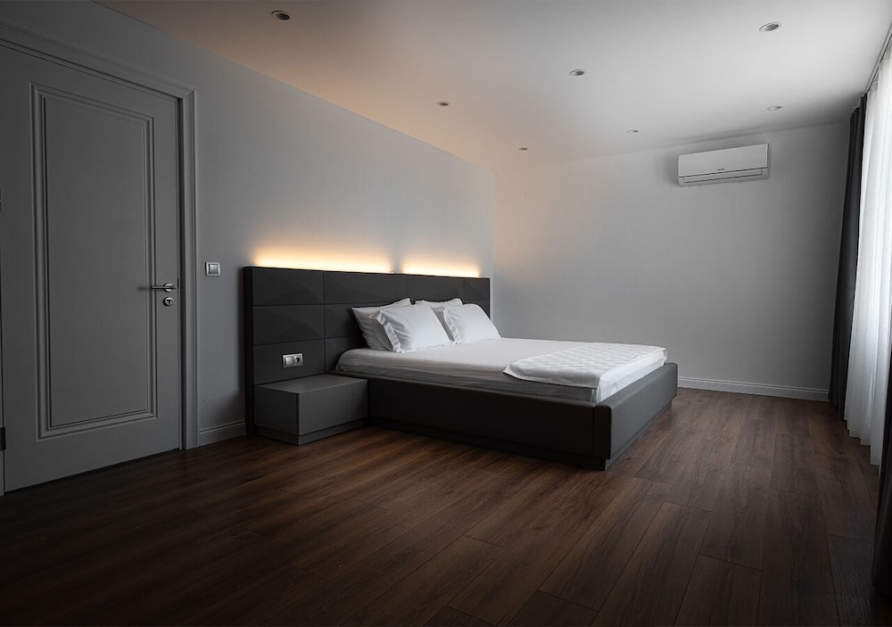 Luxury Suite photo 1