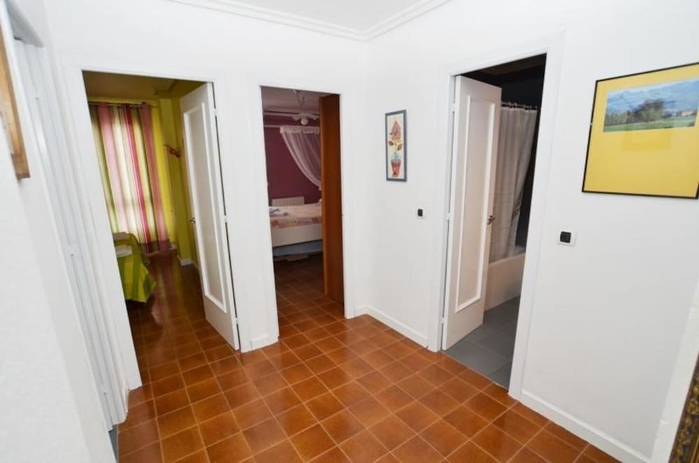 Family Apartment, 3 Bedrooms, Sea View photo 3