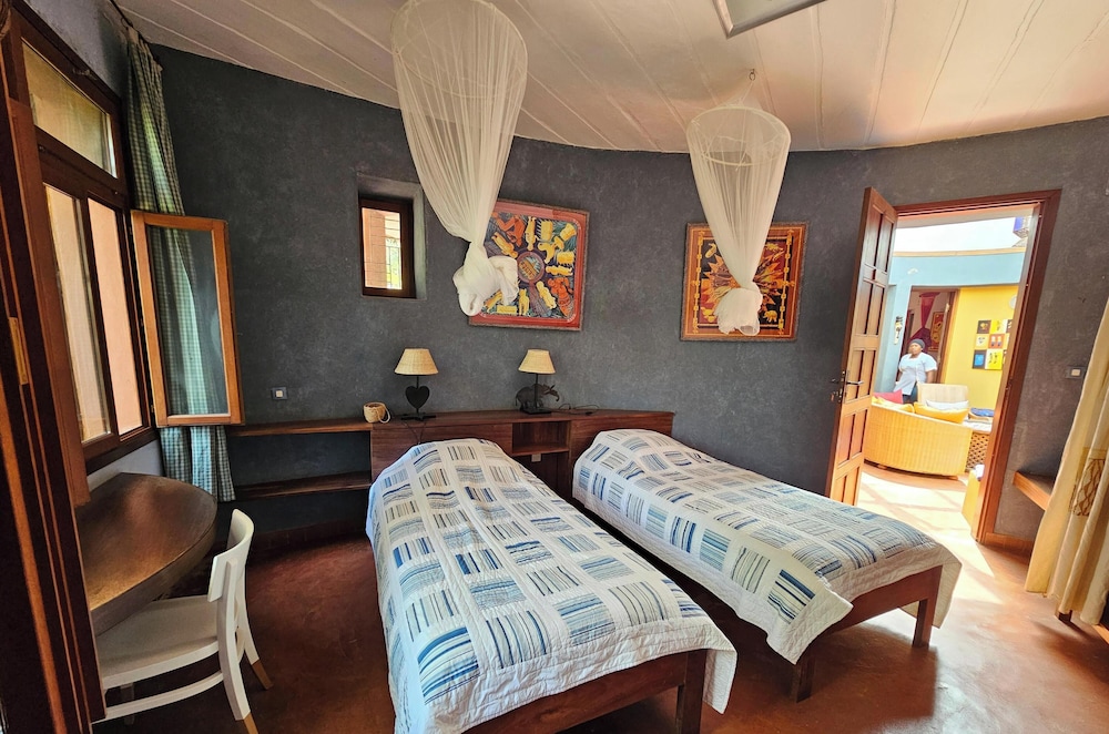 Standard Twin Room photo 2