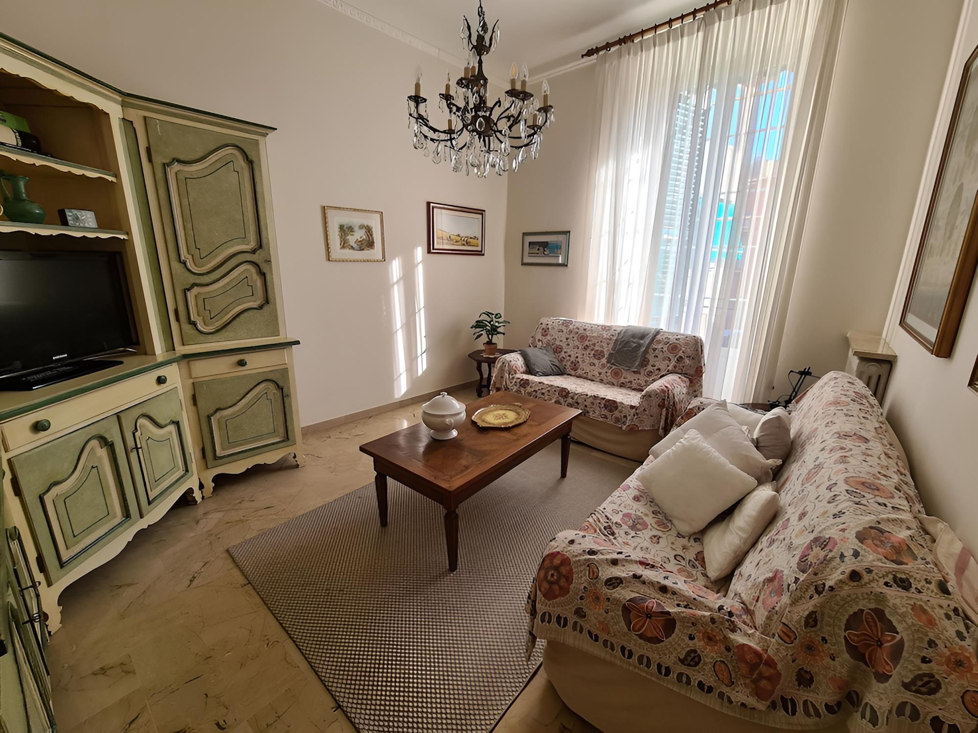 Classic Apartment photo 1