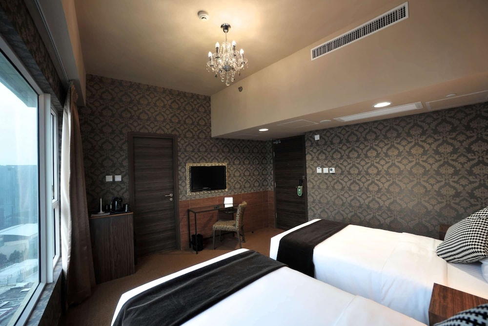 Premium Room, 1 Double Bed, Smoking, Park View