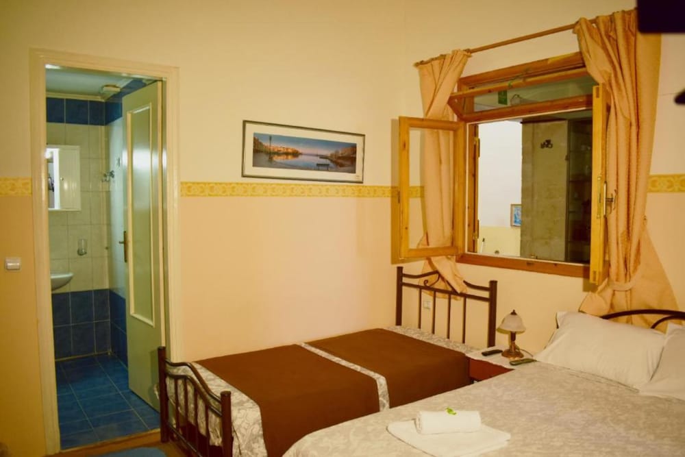 Comfort Triple Room (3)