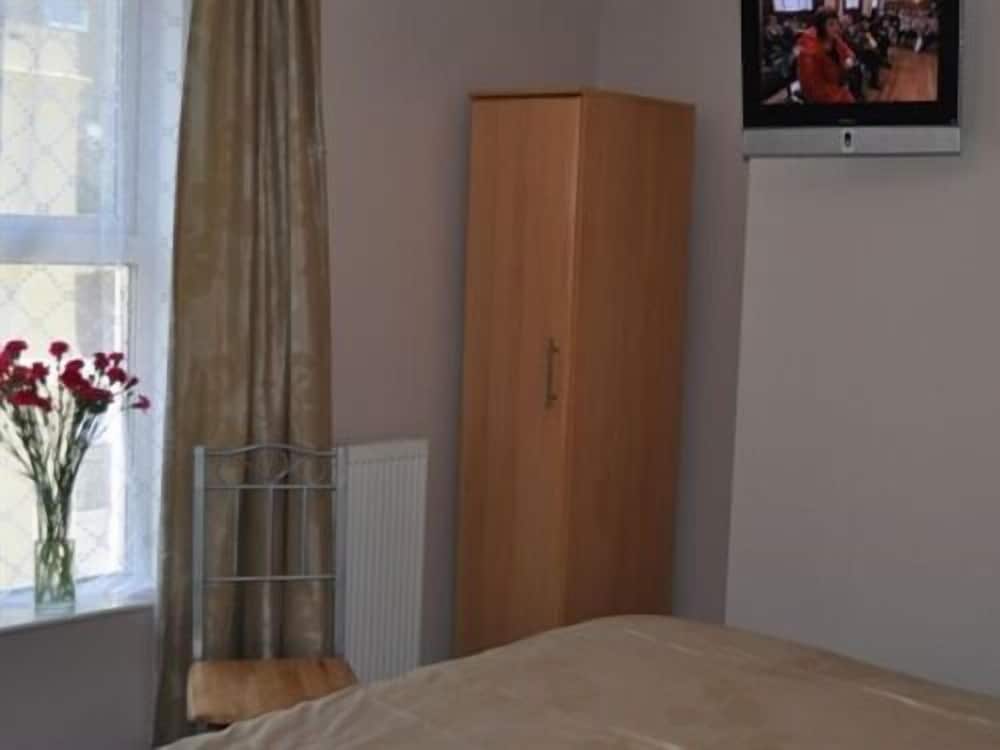 Double Room, Ensuite - Photo 1