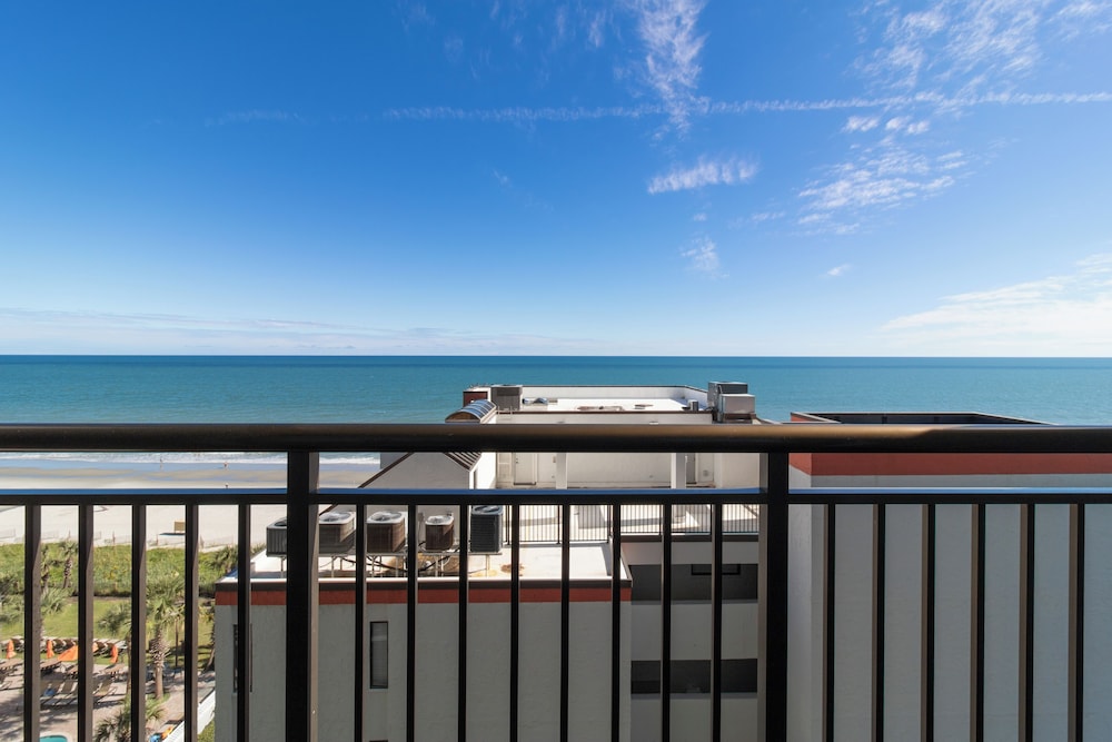 Oceanfront King Suite Restricted View - Photo 8