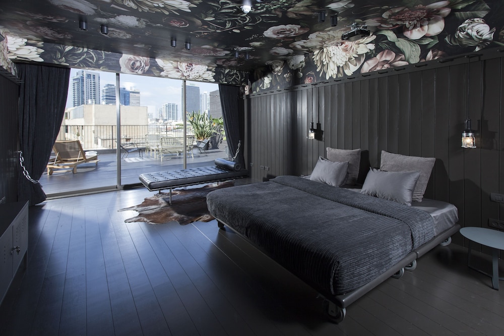 Design Suite, Terrace, City View photo 1