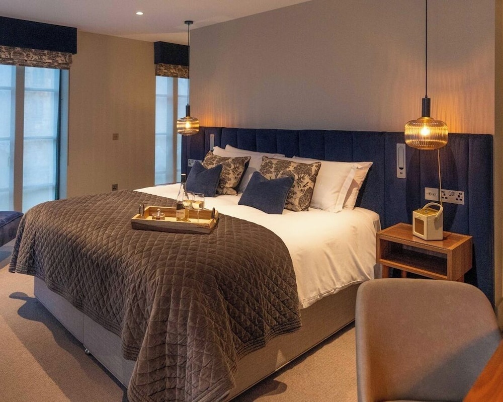 Double Room, City View