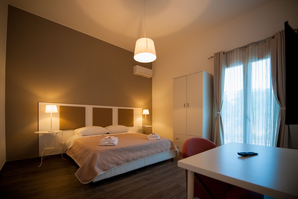 Deluxe Double or Twin Room, Terrace photo 1