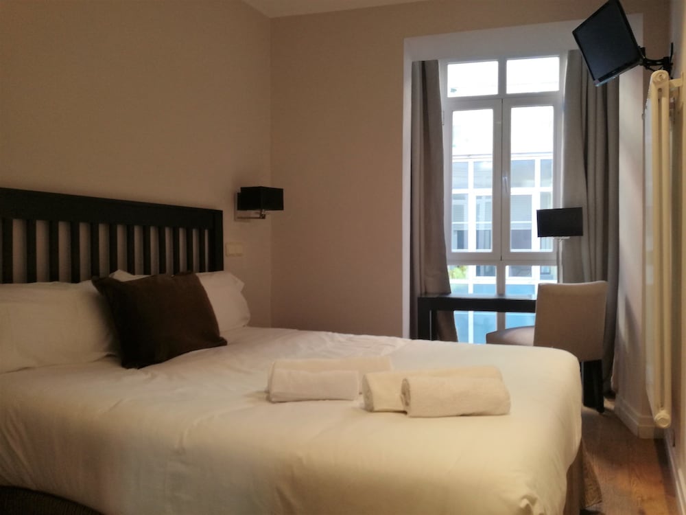 Double Room - Photo 4