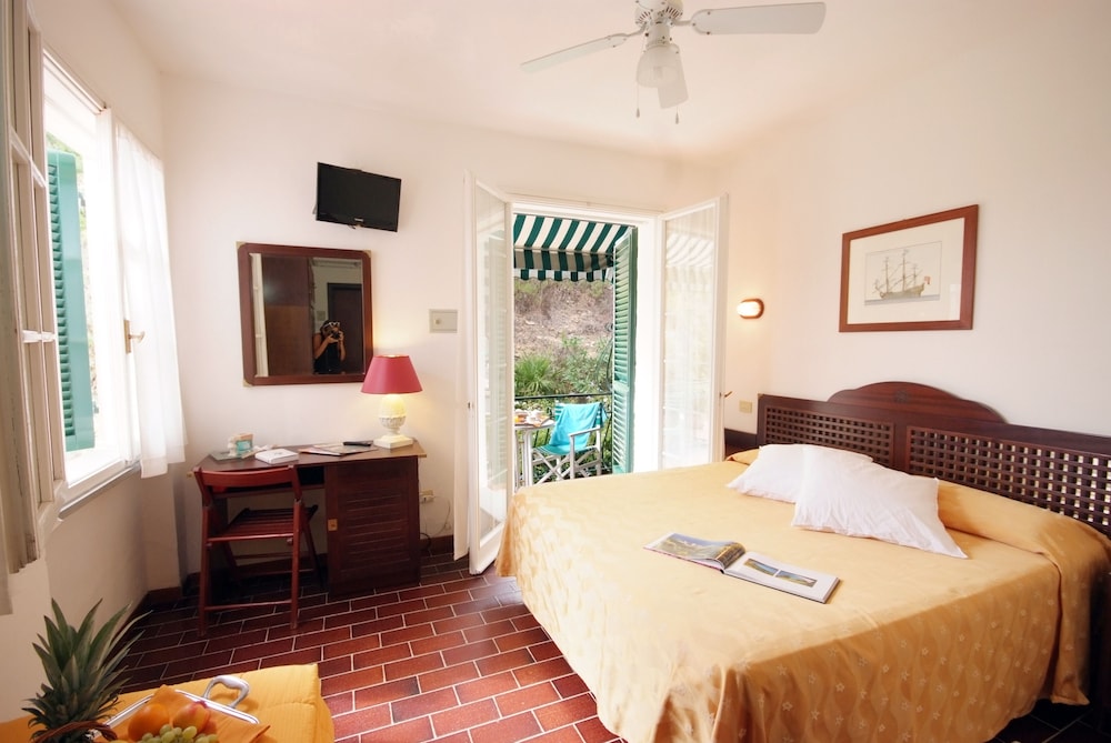 Family Triple Room photo 1