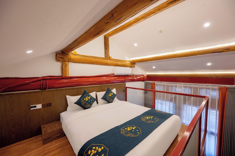 Comfort Triple Room, Lanai, Courtyard View