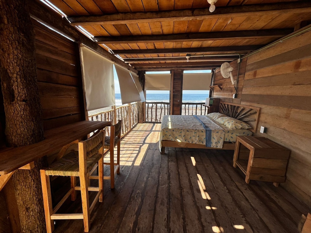 Standard Cabin photo 1