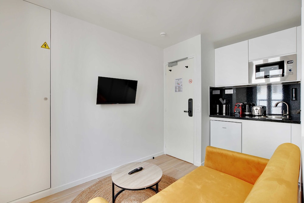 Comfort Apartment (402) photo 3