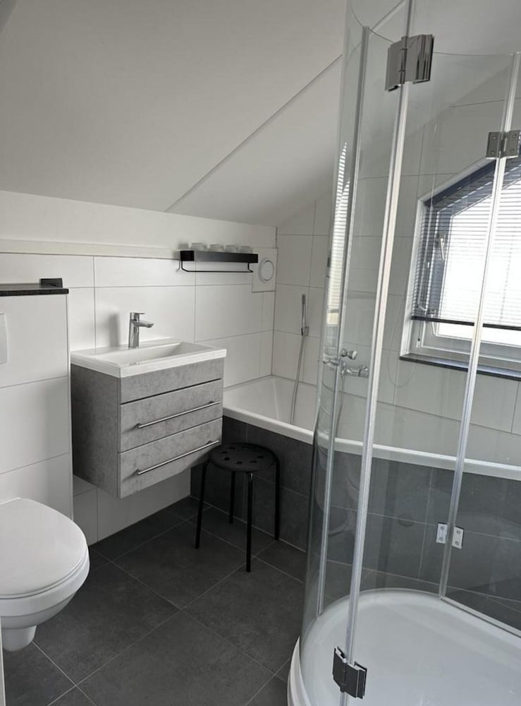House photo 2