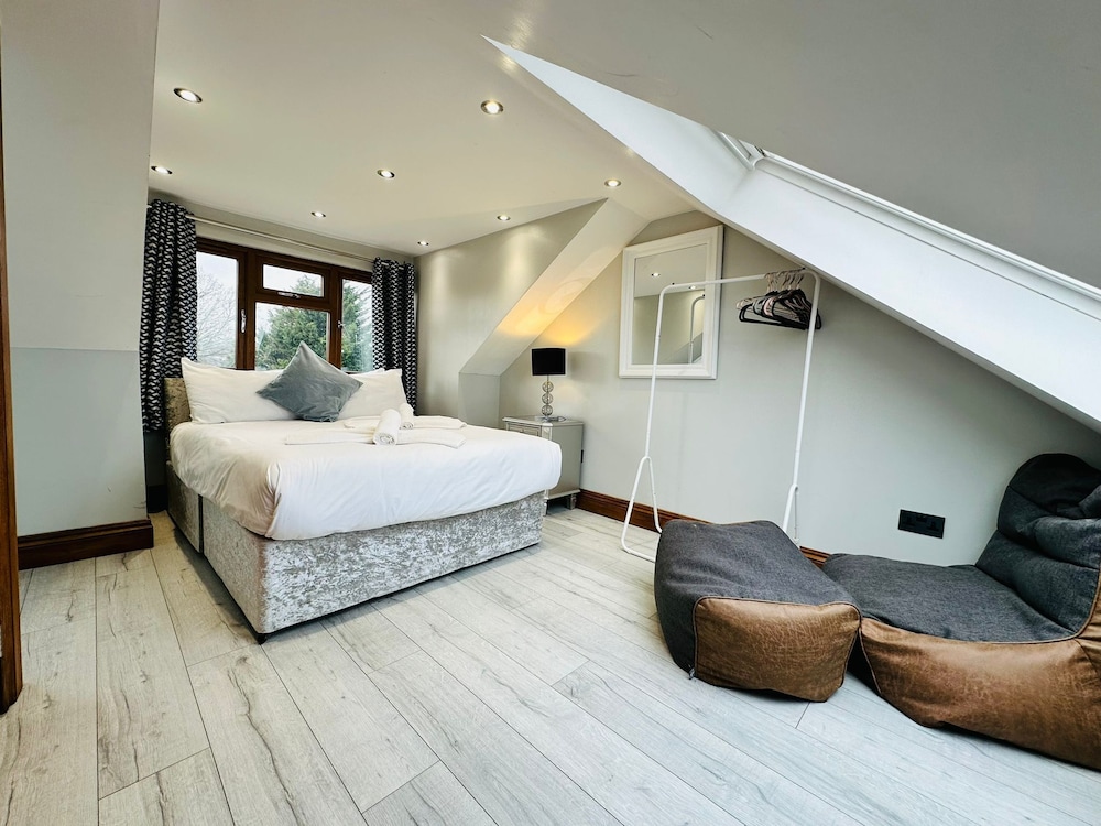Deluxe Penthouse photo 2