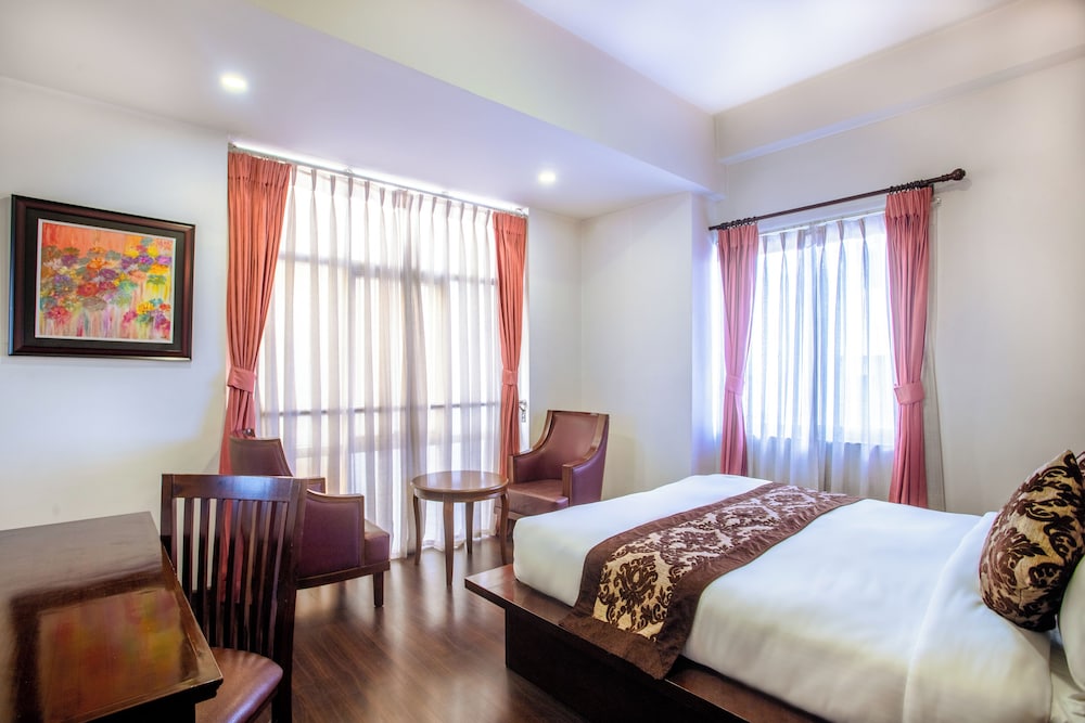 1BHK Premium Apartment without Bathtub photo 1