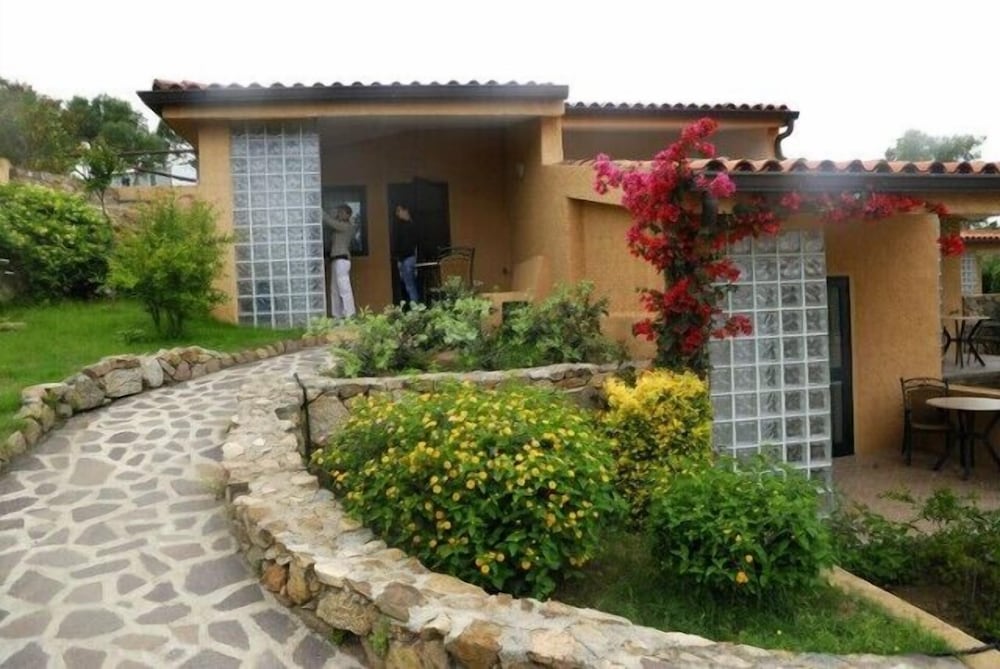 Bungalow photo 2